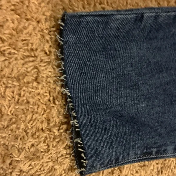 Old Navy high rise, curvy O. G. Straight. Secret slim pockets. Ripped jeans. - Picture 3 of 3